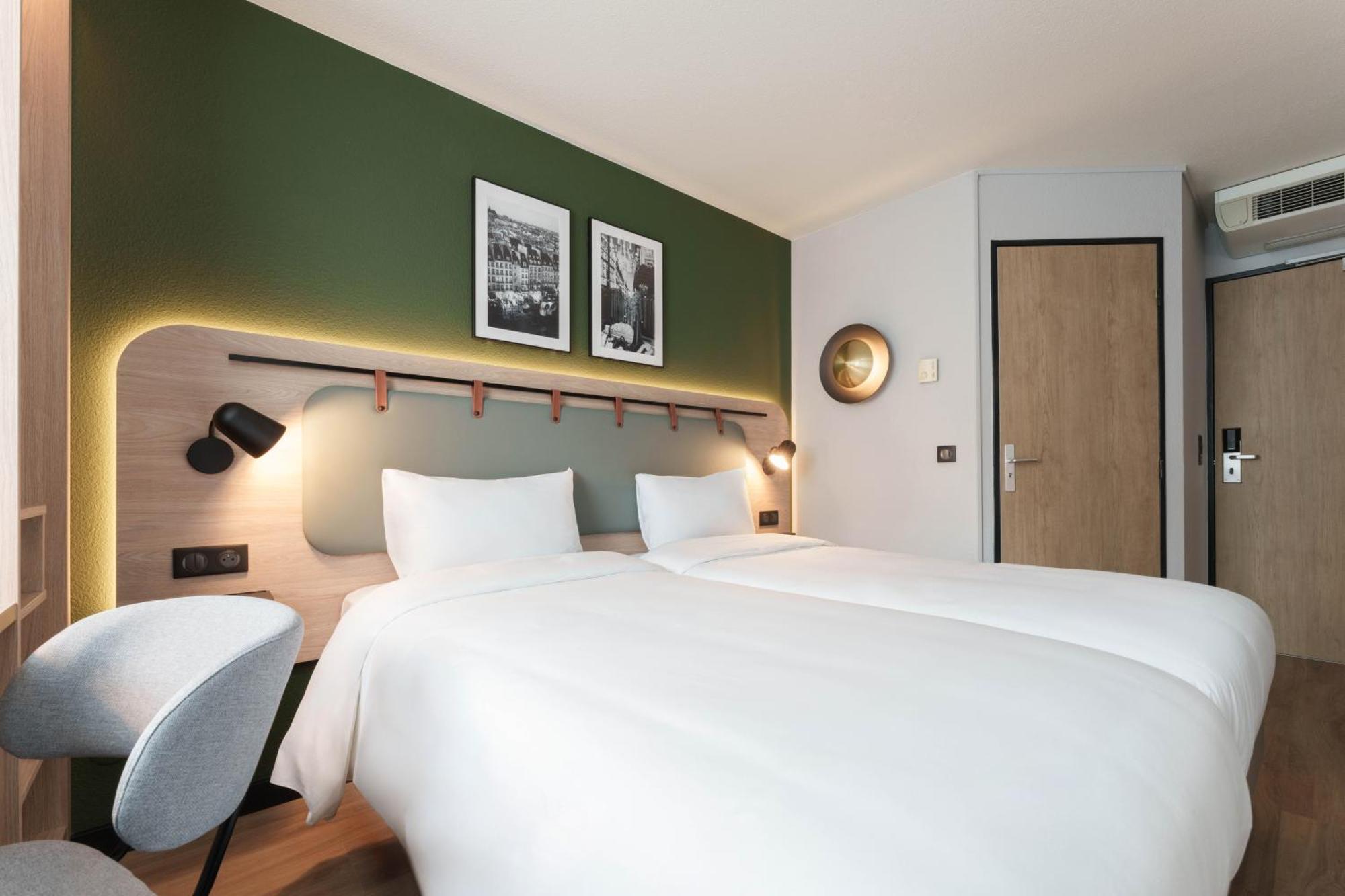 Campanile Prime 19 - La Hotel París